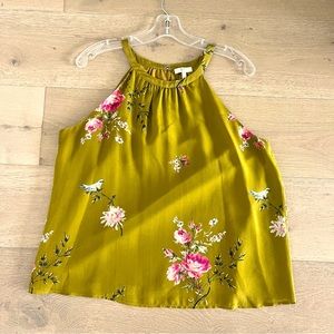 Beautiful mustard tank Joie medium